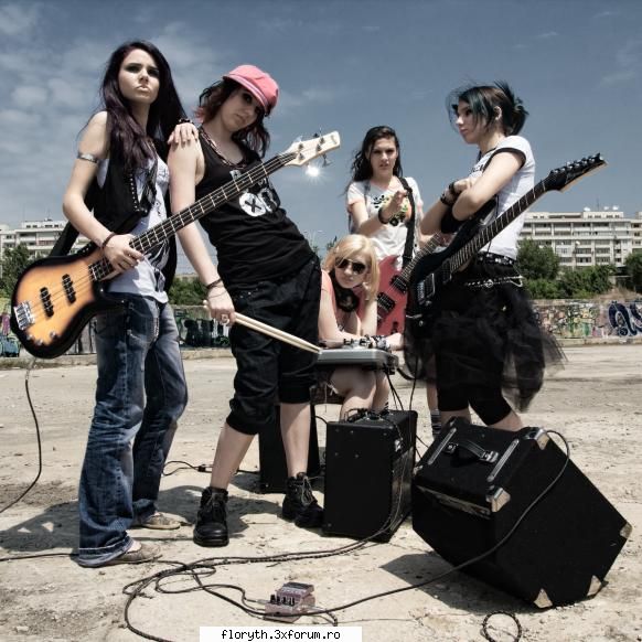 BLAXY GIRLS - Blaxy Girls este un grup muzical de adolescente - More Bands