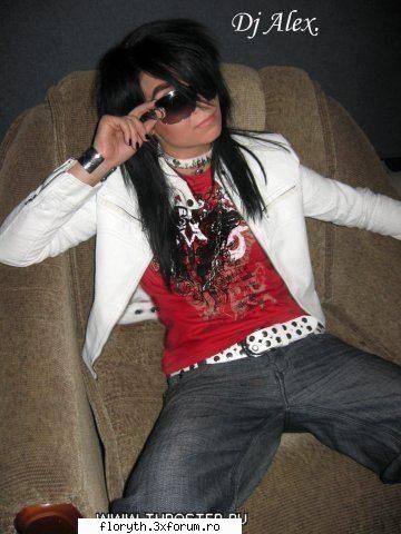 chyar ca seamana cu bil:nod: sosia lui bill kaulitz